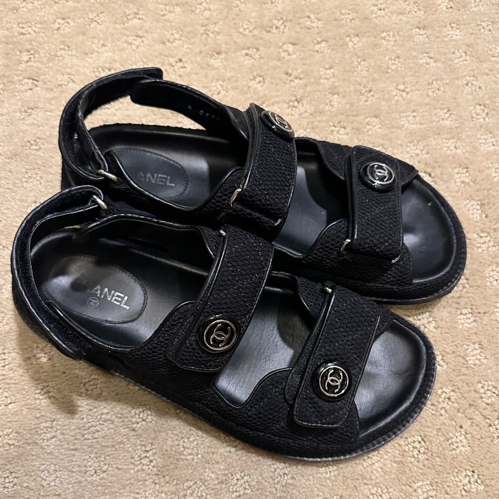 Chanel dad sandal 💯 authentic.